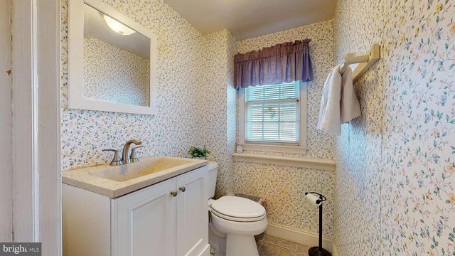 213 WAYNE DR, Cinnaminson, NJ 08077