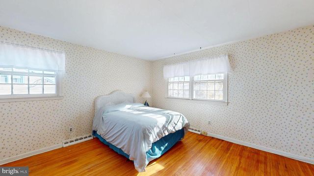 213 WAYNE DR, Cinnaminson, NJ 08077