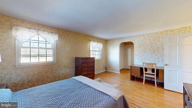 213 WAYNE DR, Cinnaminson, NJ 08077