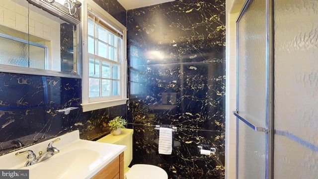 213 WAYNE DR, Cinnaminson, NJ 08077