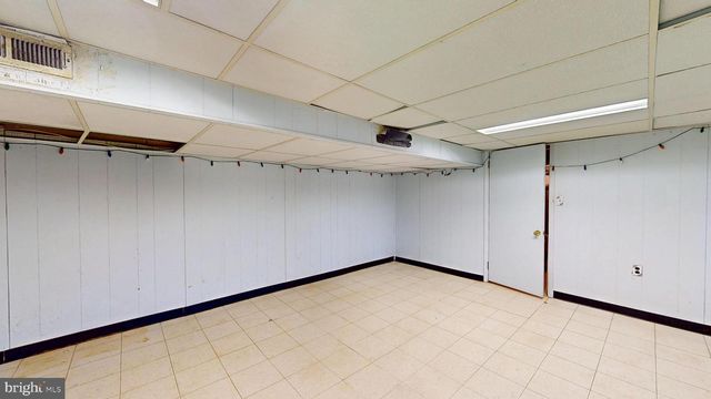 213 WAYNE DR, Cinnaminson, NJ 08077