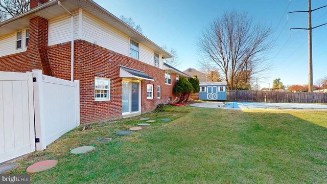 213 WAYNE DR, Cinnaminson, NJ 08077