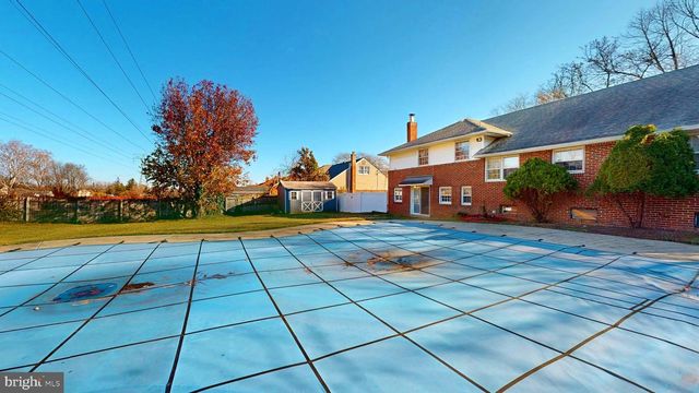 213 WAYNE DR, Cinnaminson, NJ 08077