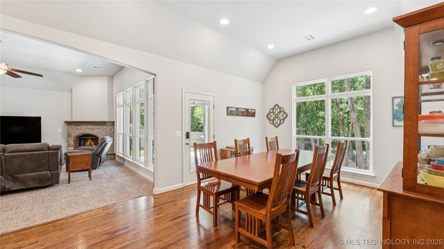 11602 S 30th West Avenue, Jenks, OK 74037