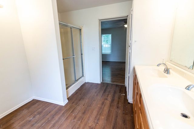 133 Tres Lagos Boulevard, Gun Barrel City, TX 75156