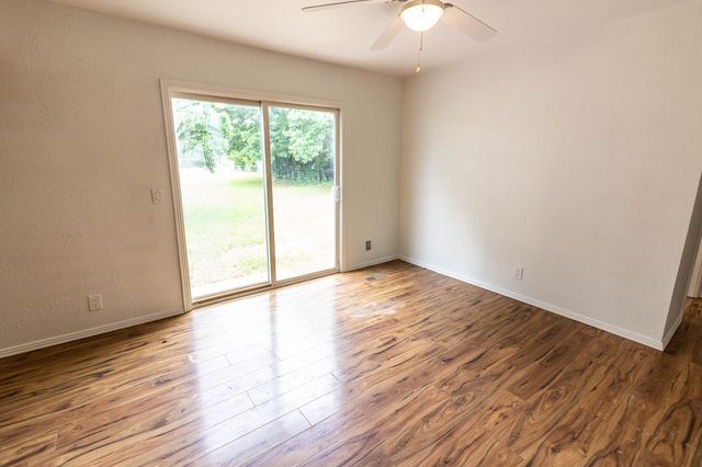 133 Tres Lagos Boulevard, Gun Barrel City, TX 75156