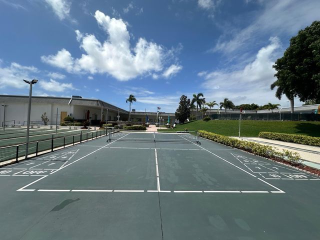 3240 Lake Osborne Drive 208, Lake Worth, FL 33461