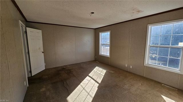 4371 Providence RD, Hayes, VA 23072