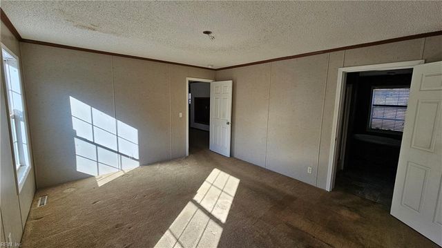 4371 Providence RD, Hayes, VA 23072