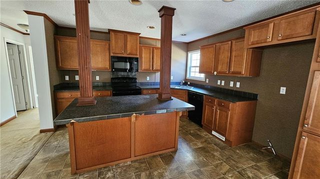 4371 Providence RD, Hayes, VA 23072
