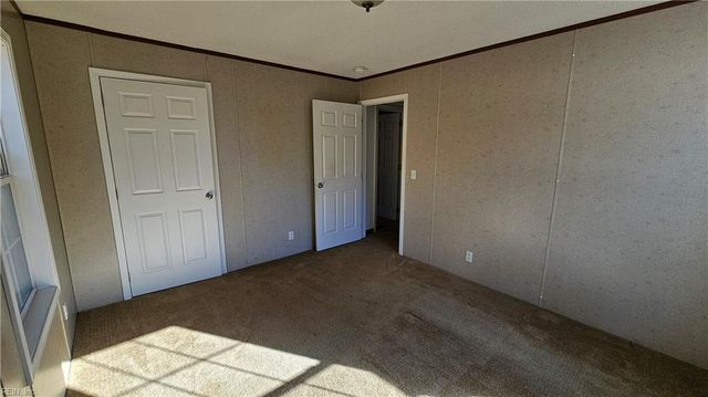 4371 Providence RD, Hayes, VA 23072