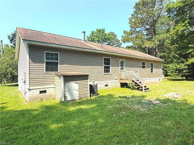 4371 Providence RD, Hayes, VA 23072