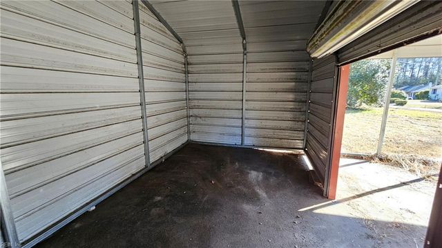 4371 Providence RD, Hayes, VA 23072