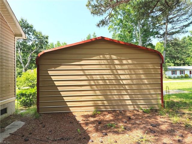 4371 Providence RD, Hayes, VA 23072
