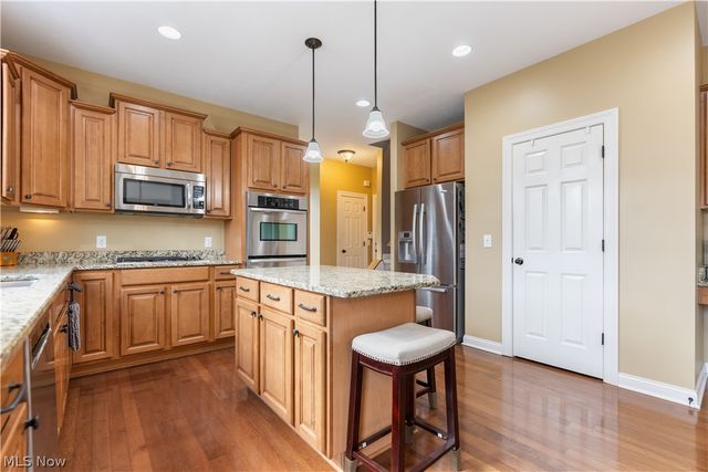 17159 Waterbridge Drive, North Royalton, OH 44133