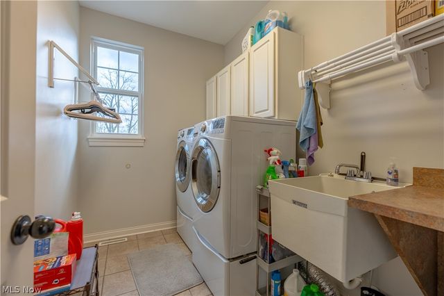 17159 Waterbridge Drive, North Royalton, OH 44133