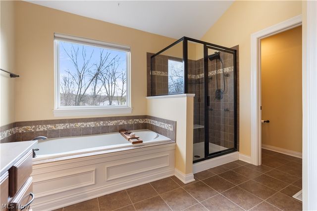 17159 Waterbridge Drive, North Royalton, OH 44133