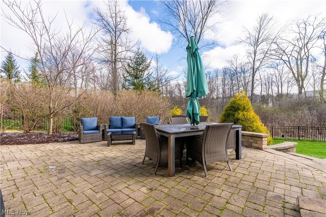 17159 Waterbridge Drive, North Royalton, OH 44133
