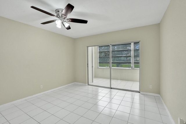 2200 Park Lane Unit 111, Hollywood, FL 33021