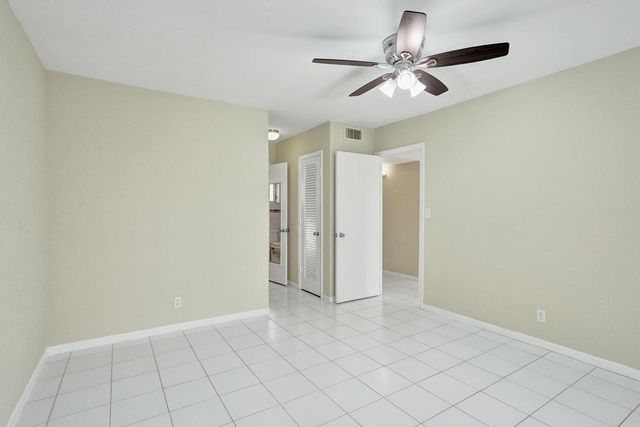 2200 Park Lane Unit 111, Hollywood, FL 33021