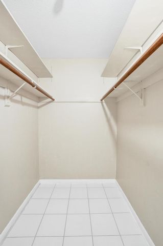 2200 Park Lane Unit 111, Hollywood, FL 33021