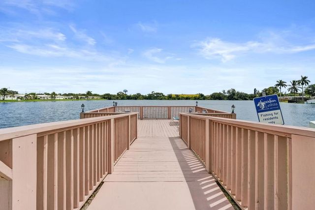 2200 Park Lane Unit 111, Hollywood, FL 33021