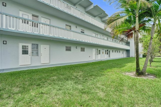 2200 Park Lane Unit 111, Hollywood, FL 33021