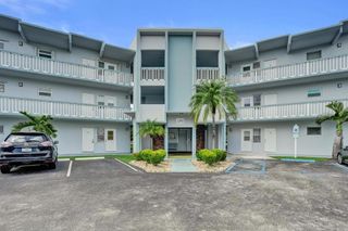 2200 Park Lane Unit 111, Hollywood, FL 33021