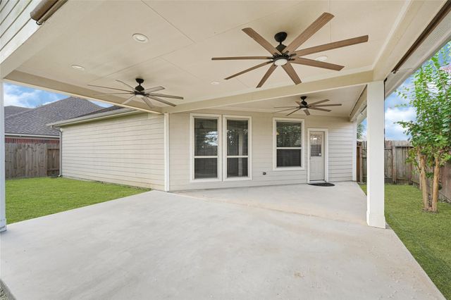 5331 Seabird Street, Baytown, TX 77521