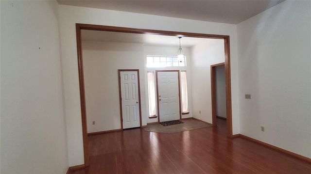 400 Amanda Drive, Yukon, OK 73099