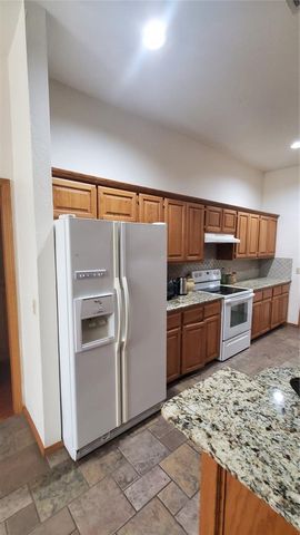 400 Amanda Drive, Yukon, OK 73099