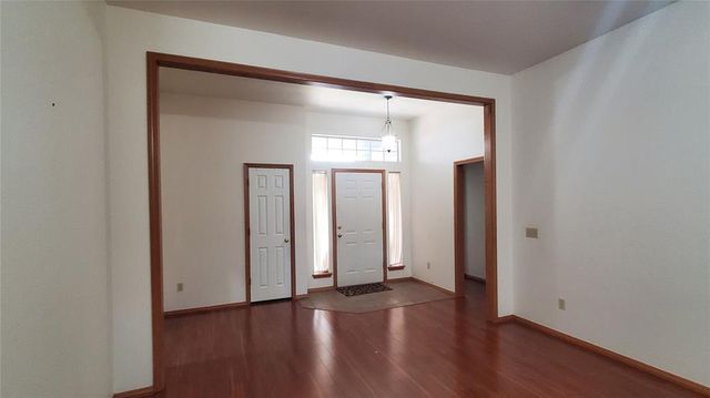 400 Amanda Drive, Yukon, OK 73099