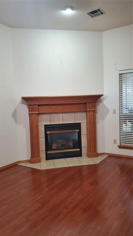 400 Amanda Drive, Yukon, OK 73099