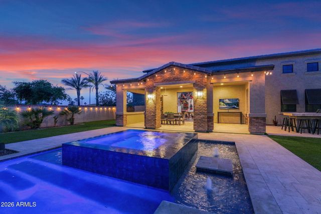 3325 E KNOLL Street, Mesa, AZ 85213