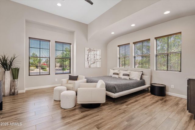 3325 E KNOLL Street, Mesa, AZ 85213