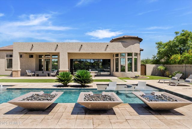 3325 E KNOLL Street, Mesa, AZ 85213