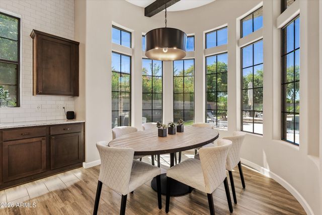 3325 E KNOLL Street, Mesa, AZ 85213