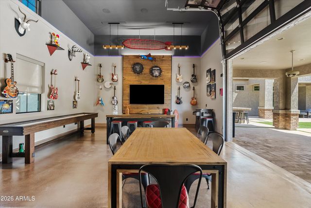 3325 E KNOLL Street, Mesa, AZ 85213