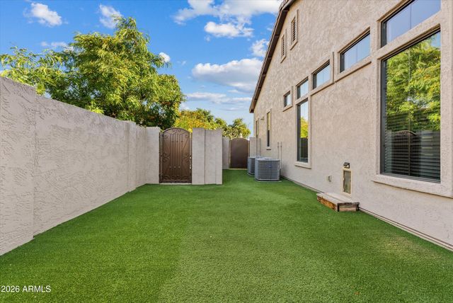 3325 E KNOLL Street, Mesa, AZ 85213