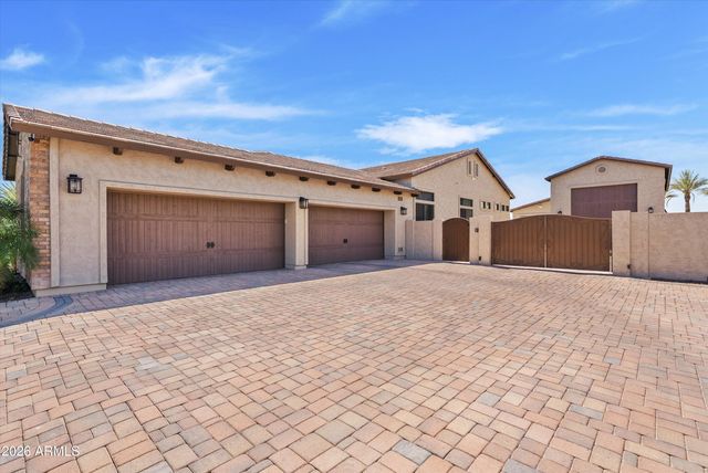 3325 E KNOLL Street, Mesa, AZ 85213