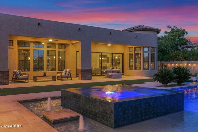 3325 E KNOLL Street, Mesa, AZ 85213