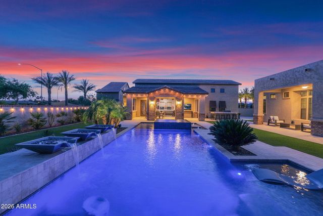 3325 E KNOLL Street, Mesa, AZ 85213