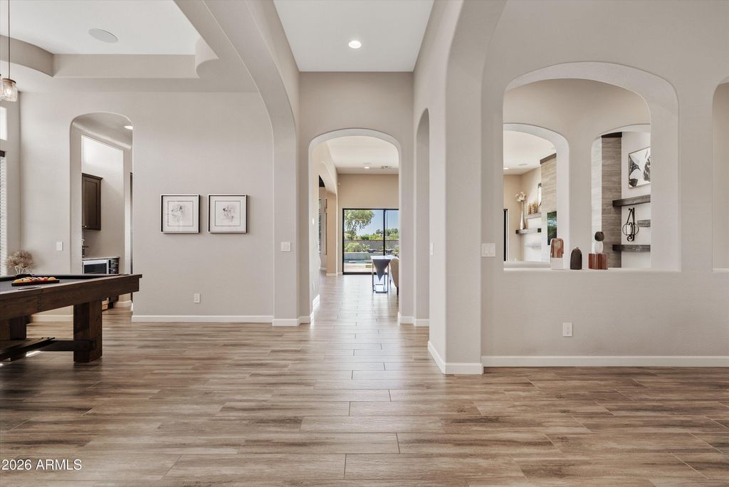 Image 10 of property listing at 3325 E KNOLL Street, Mesa, AZ 85213