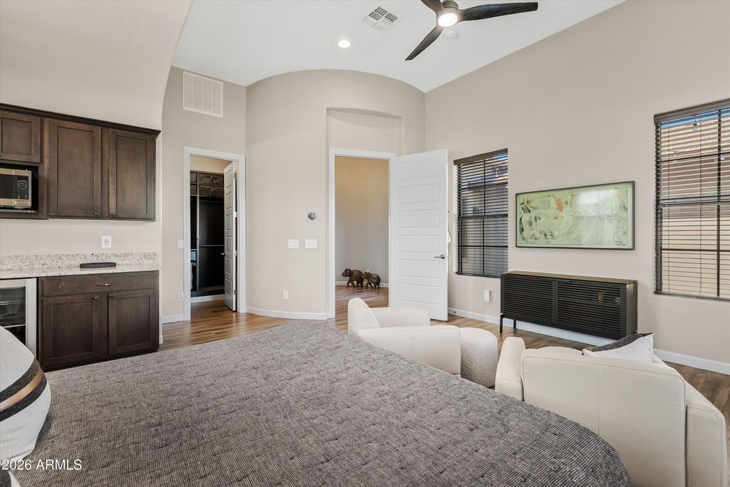 Image 18 of property listing at 3325 E KNOLL Street, Mesa, AZ 85213