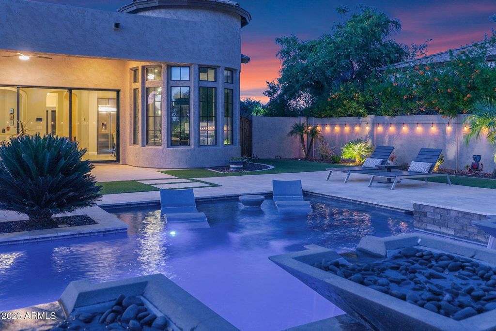 Image 93 of property listing at 3325 E KNOLL Street, Mesa, AZ 85213