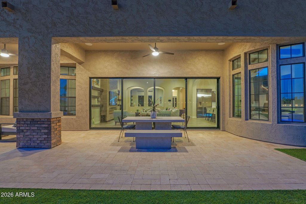 Image 99 of property listing at 3325 E KNOLL Street, Mesa, AZ 85213