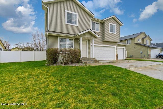 8312 N Courcelles PKWY, Hayden, ID 83835