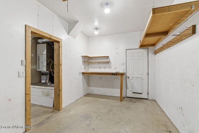 8312 N Courcelles PKWY, Hayden, ID 83835