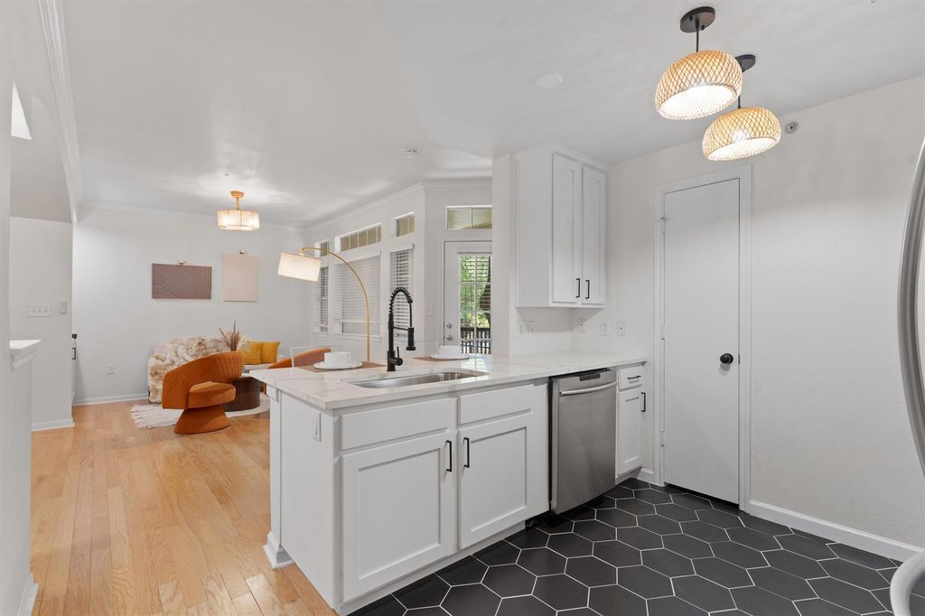 9525 N Capital of Texas Highway 617, Austin, TX 78759