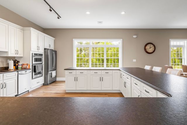 1 Honeycrisp Circle, Londonderry, NH 03053